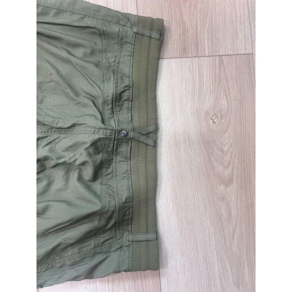 Athleta Women’s Green Iconic Slim Fit Ski Pants – Sleek & Snow-Ready L - Picture 10 of 13